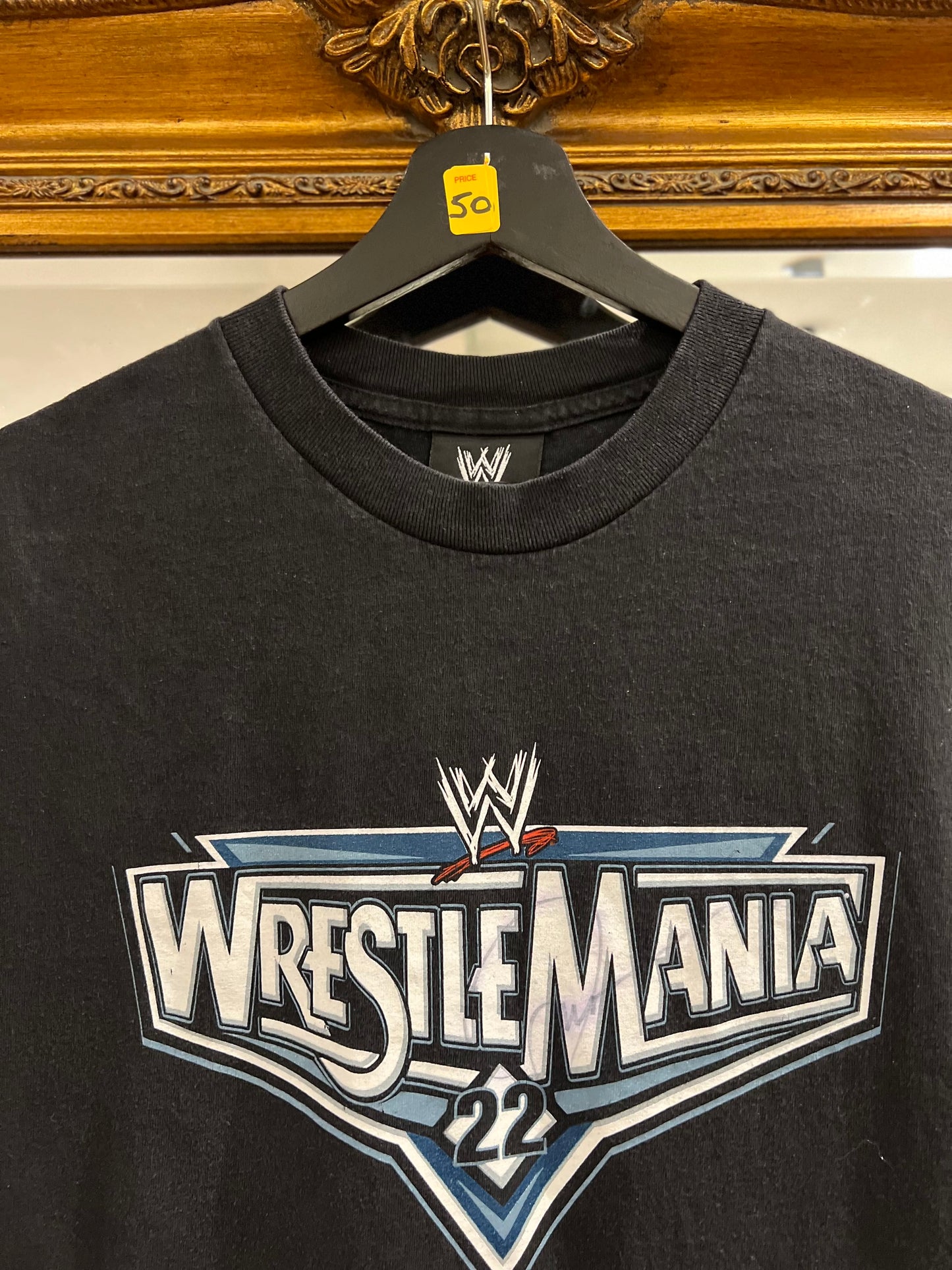 Vintage 06' WWF Wrestlemania in Chicago T-Shirt (XL)