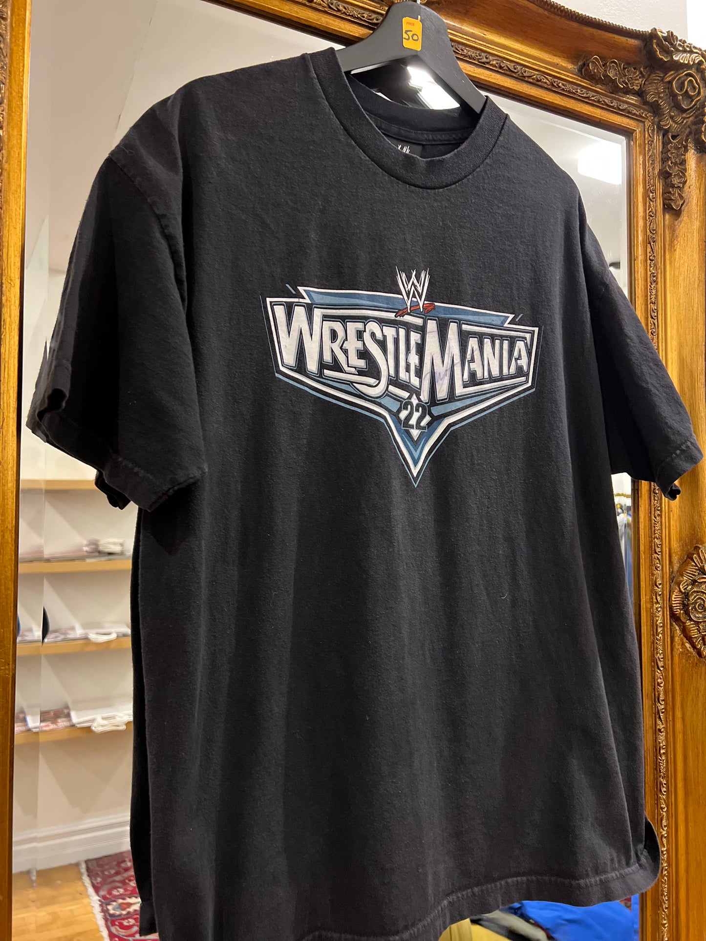 Vintage 06' WWF Wrestlemania in Chicago T-Shirt (XL)