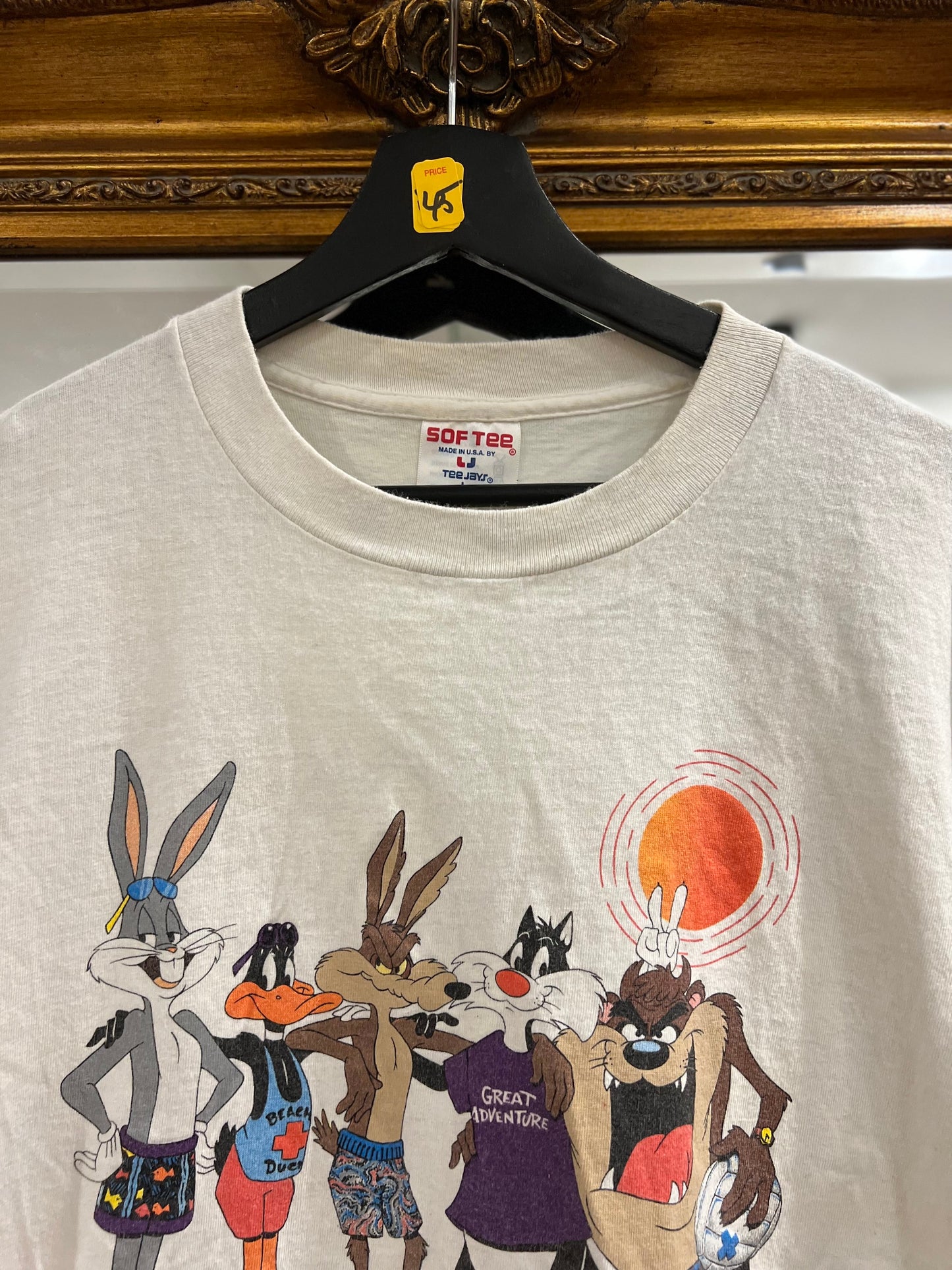 Vintage Looney Toons 1989 BBALL T-Shirt (L)