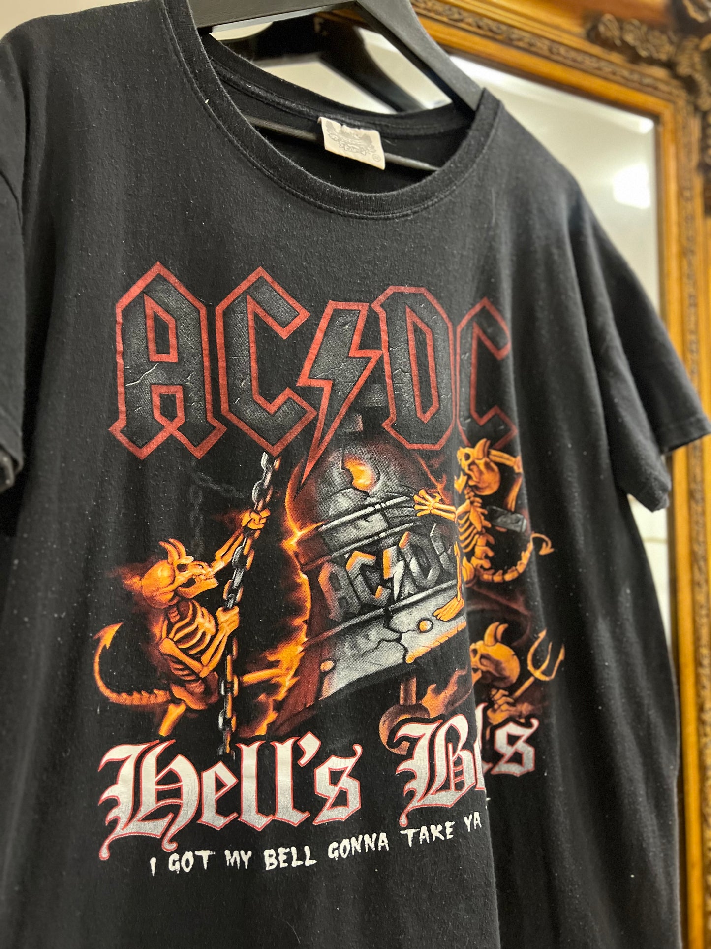 AC?DC "Hells Bells" Tour Band Vintage T-Shirt (M)