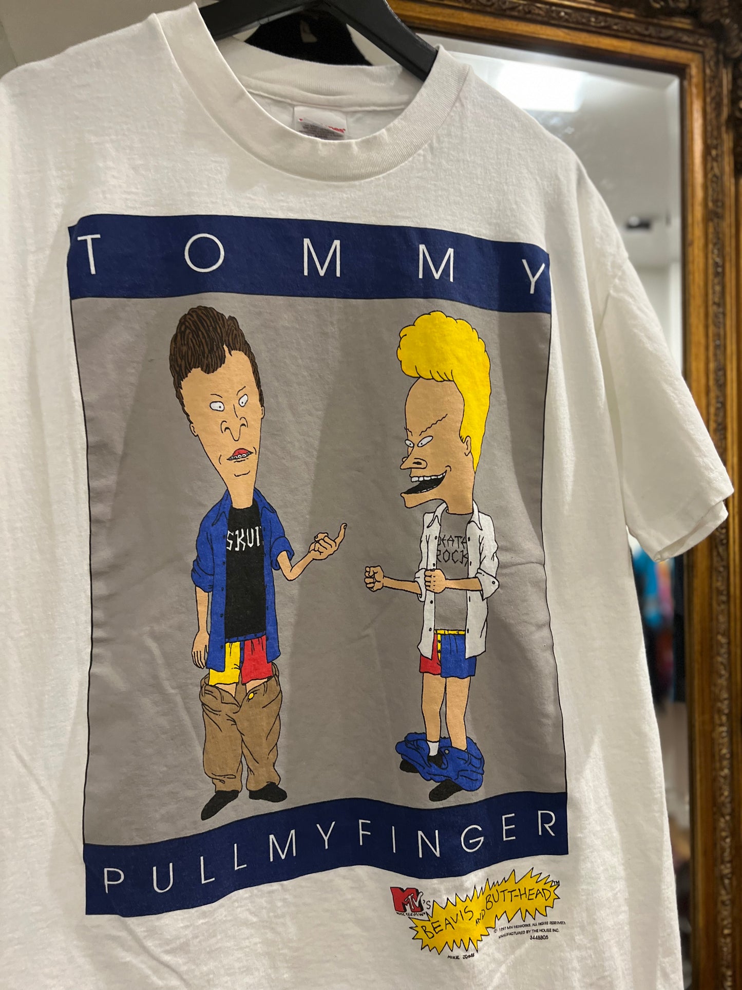 Deadstock 1997 Beavis & Butthead "Tommy Pull My Finger" MTV Vintage T-Shirt (L)