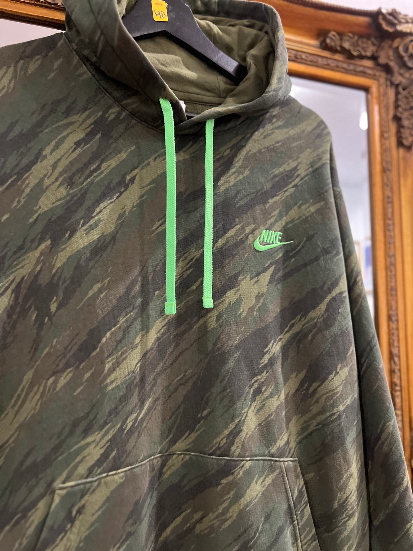 Vintage NIKE Camo Hoodie (XL)