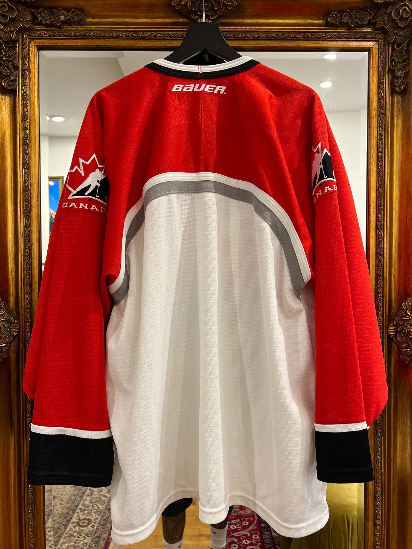 Vintage Team Canada Hockey Jersey (L/XL)