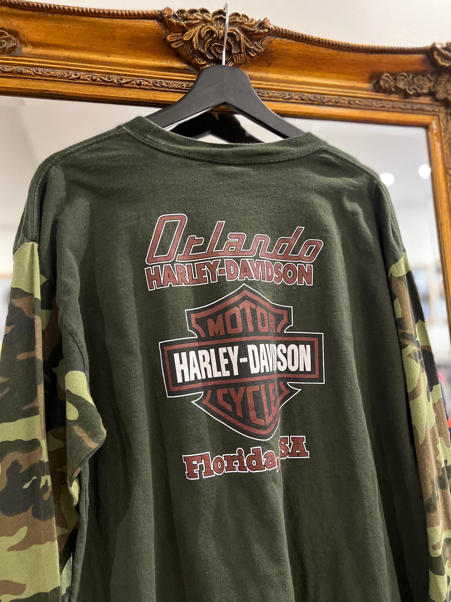 Vintage Harley Davidson Long-Sleeve T-Shirt (L)