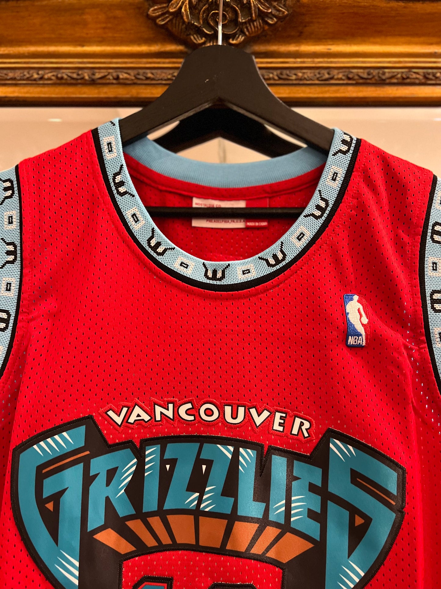 Mike Bibby Vancouver Grizzlies Basketball Jersey (M)